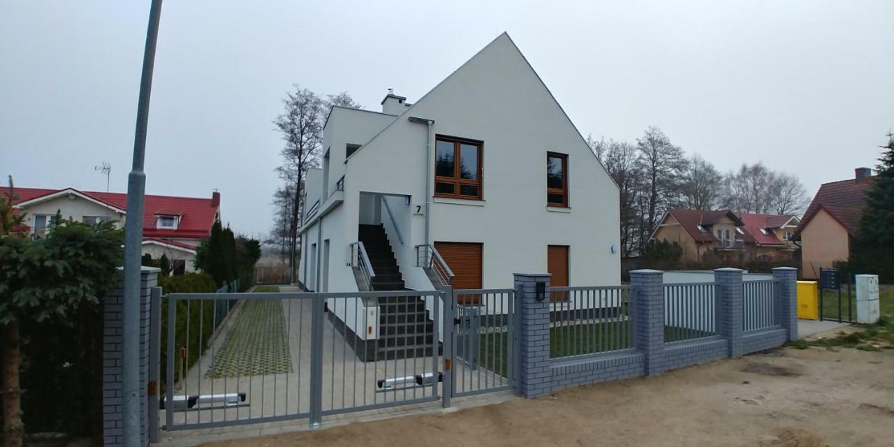 Apartament Z Ogrodkiem Trzesacz Bagian luar foto