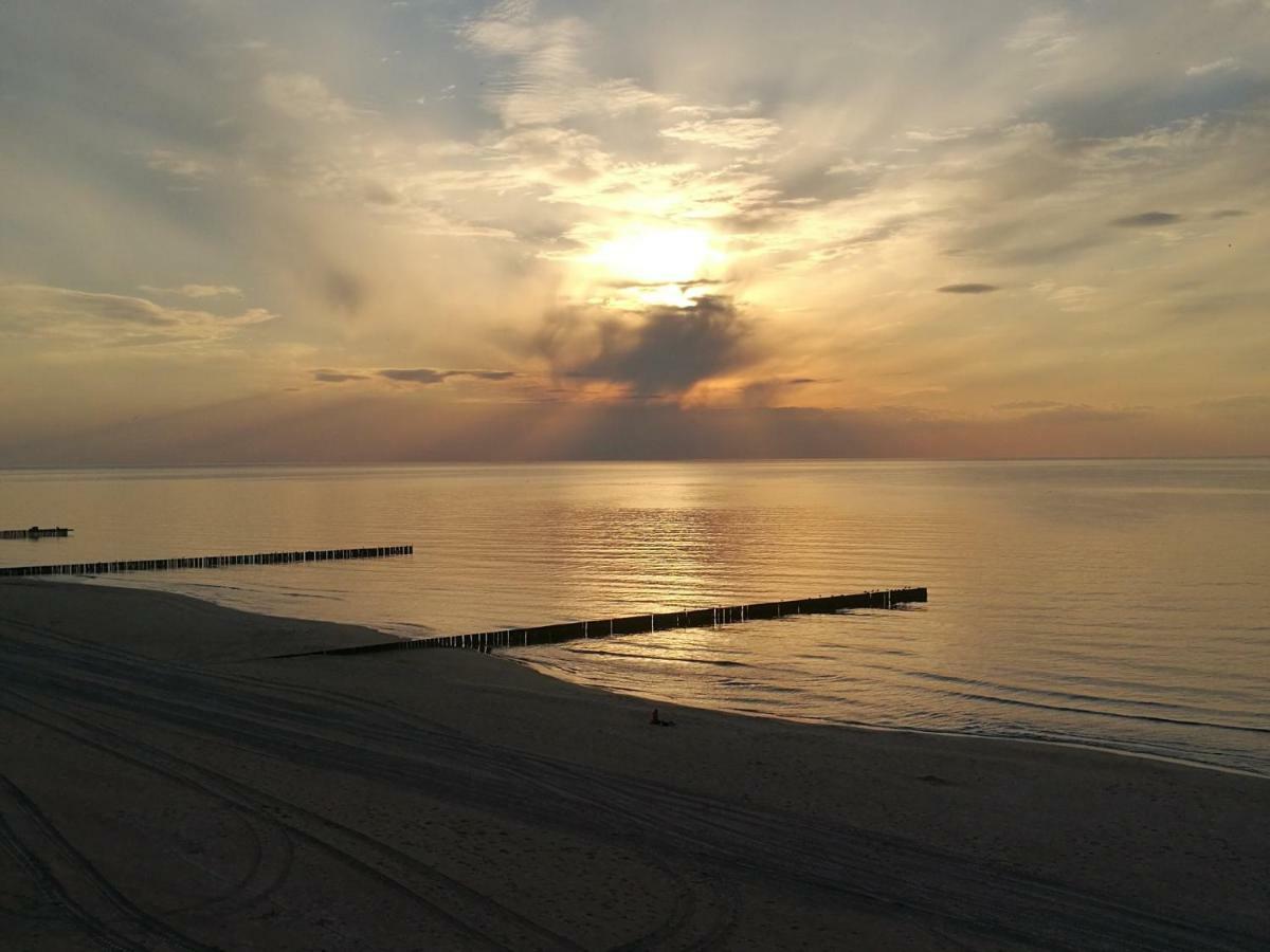 Apartament Z Ogrodkiem Trzesacz Bagian luar foto