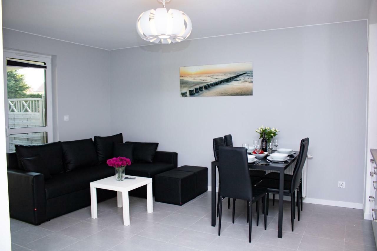 Apartament Z Ogrodkiem Trzesacz Bagian luar foto