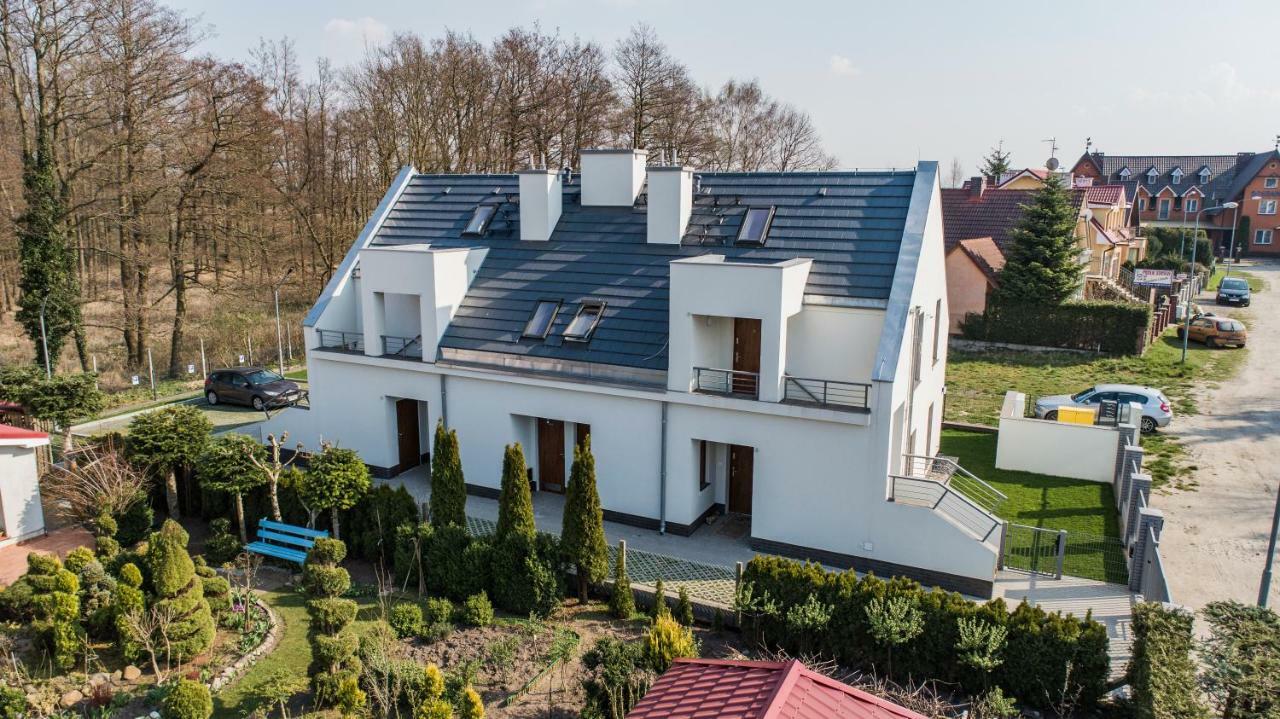 Apartament Z Ogrodkiem Trzesacz Bagian luar foto