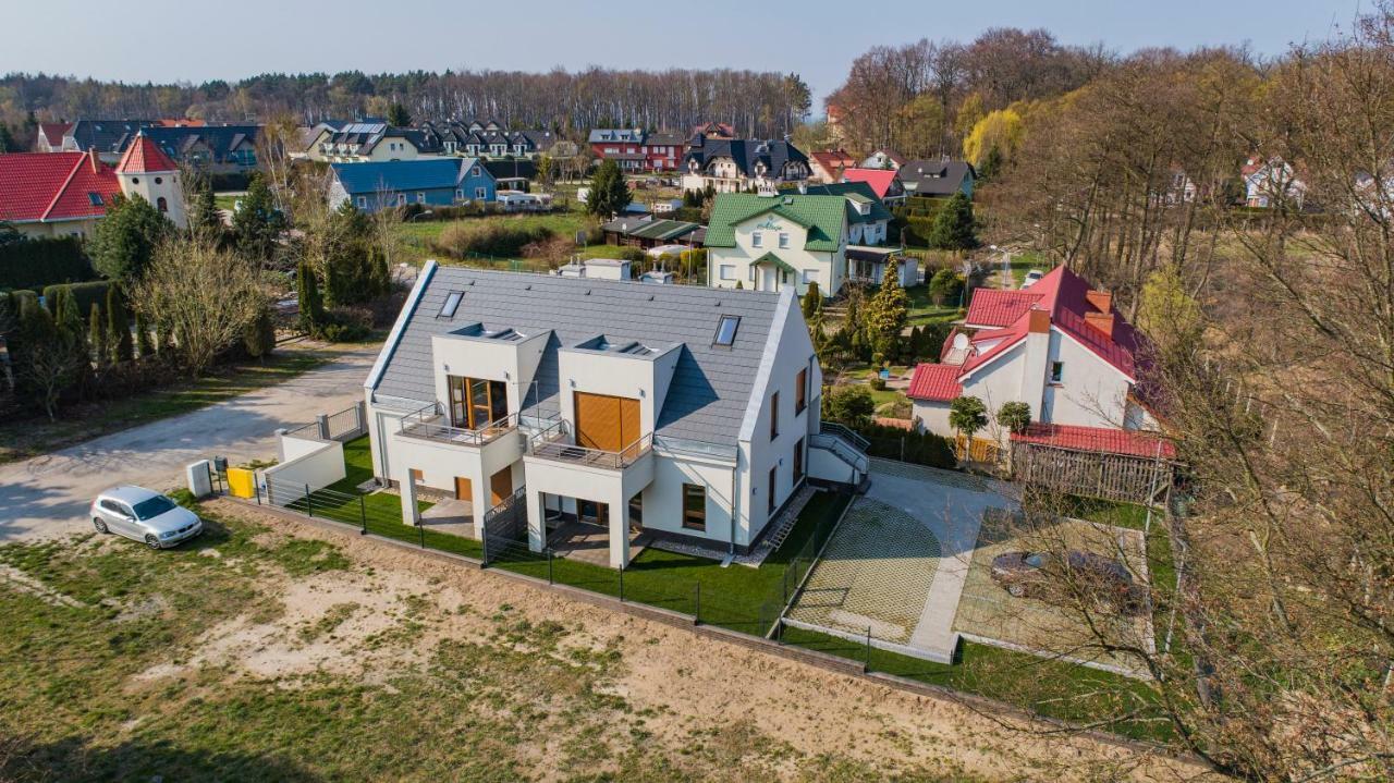 Apartament Z Ogrodkiem Trzesacz Bagian luar foto